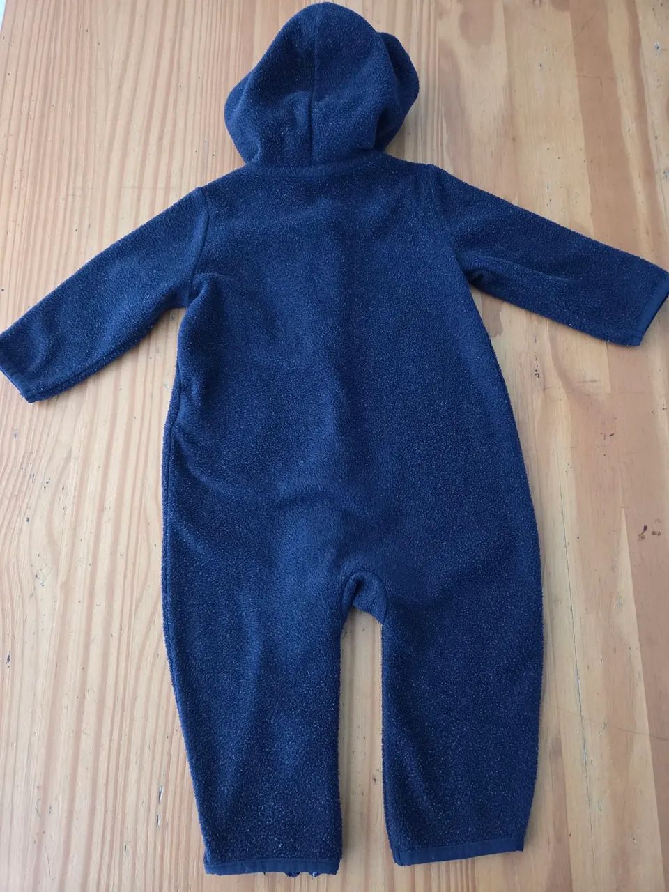 gap macacão fleece com capuz azul 6 a 12m - Foto 6