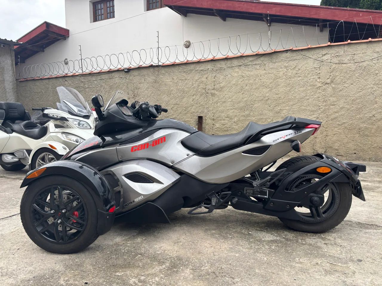 BRP CAN AM SPYDER RSS 2011 AUTOMÁTICO  - Foto 3
