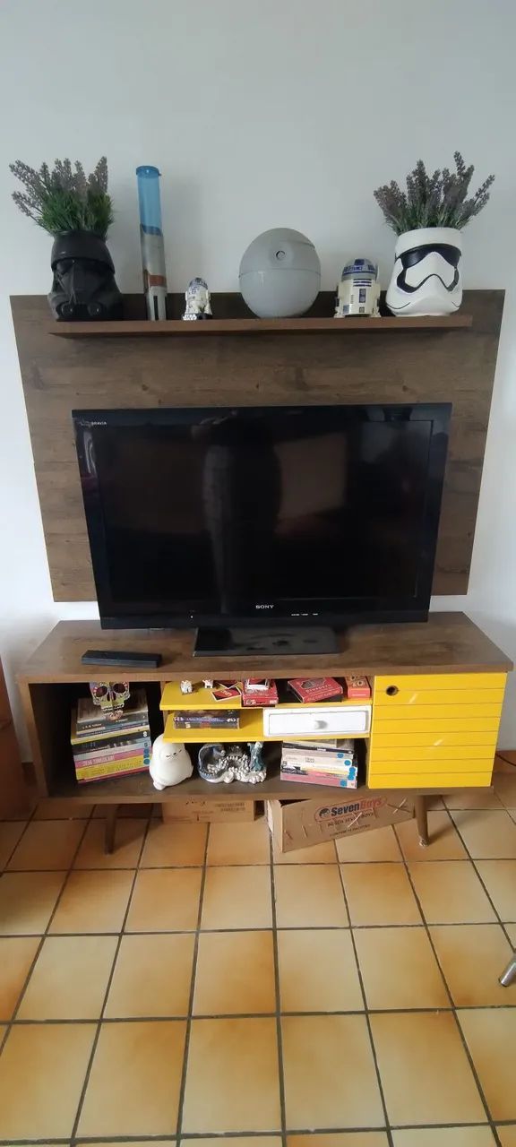 Rack e painel de TV