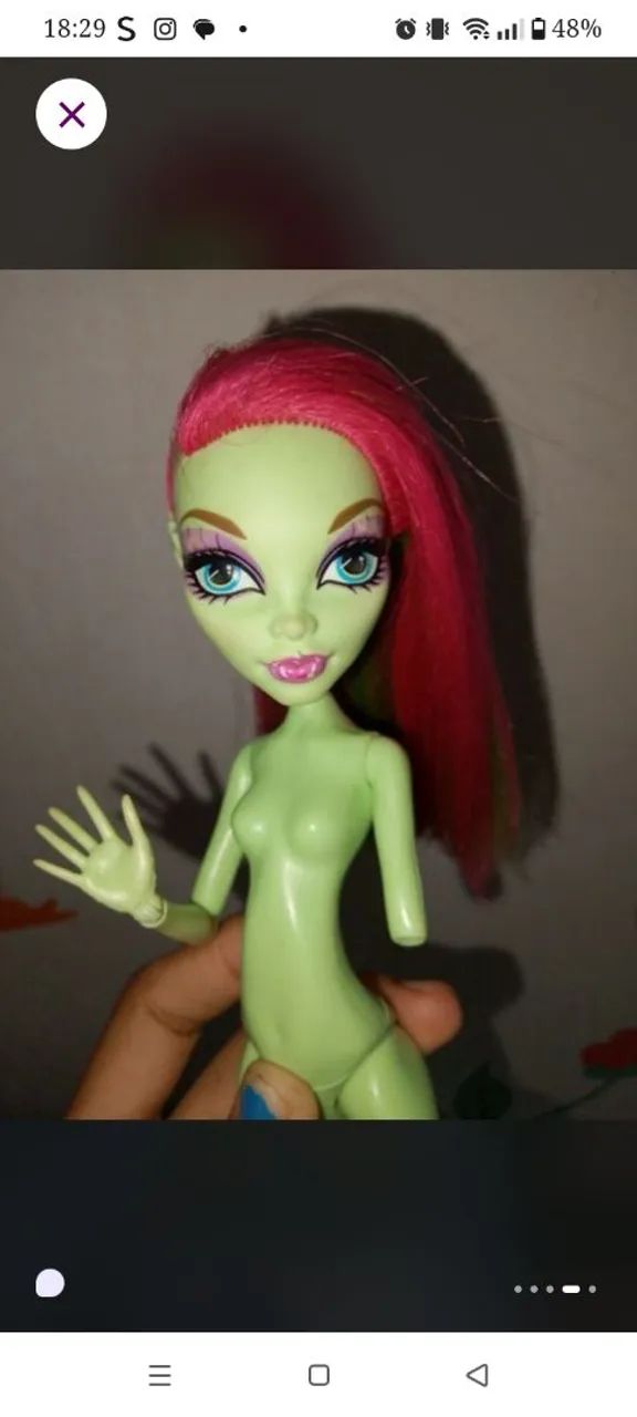 Boneca vênus (avariada)