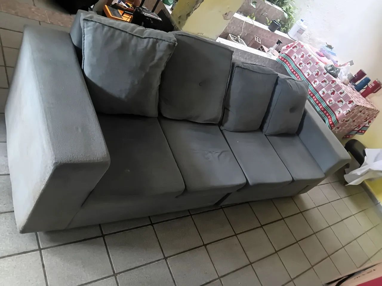 Sofá de 4 lugares 