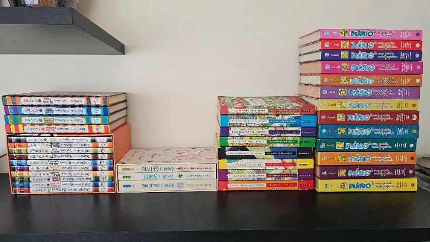Livros de diversas colecoes