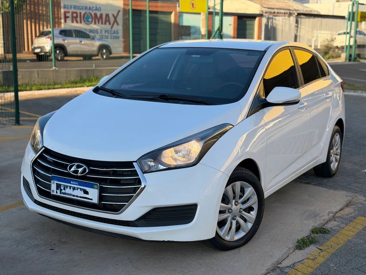 Hyundai Hb20S HB20S C.Plus/C.Style1.0 Flex 12V Mec. 4P 2018