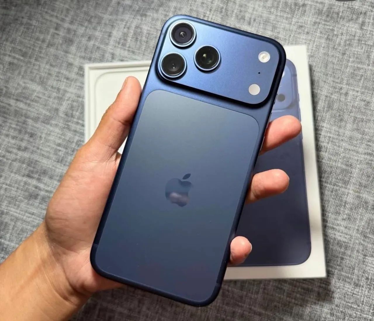 iPhone 17 pro max