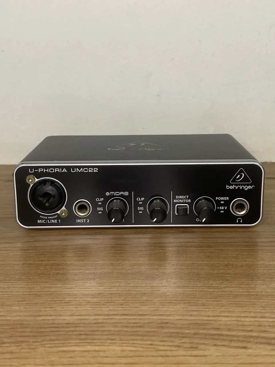 Placa de Audio -  Behringer UMC22 - U-PHORIA - Foto 2