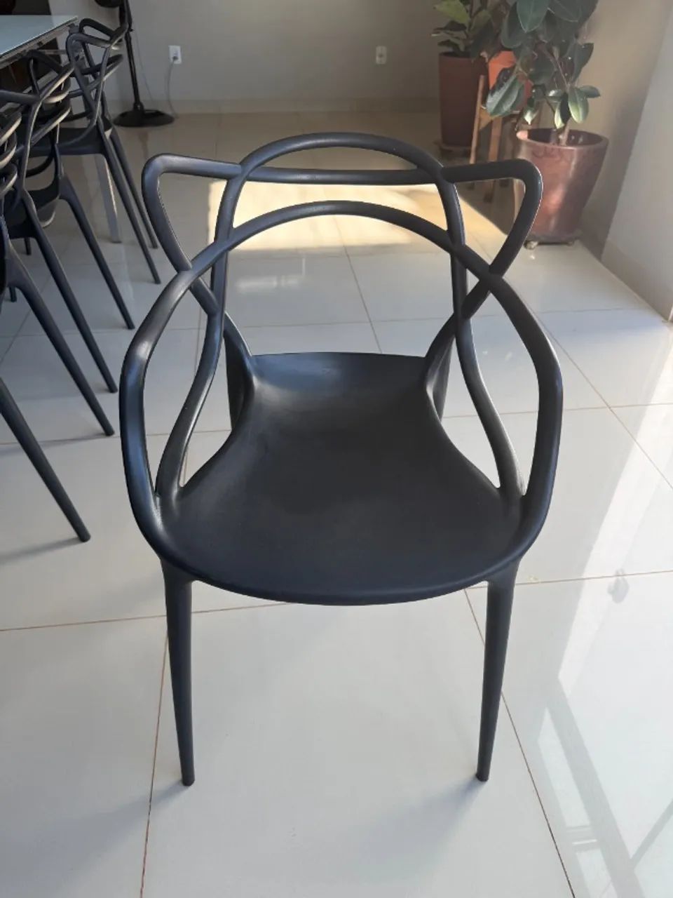 Mesa 2,80m + 10 cadeiras | Sofá 3m | Elíptico GENIS - Foto 2