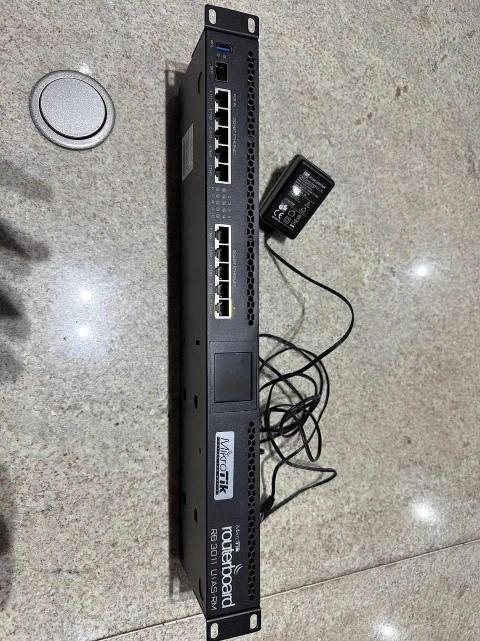 Mikrotik RB3011 UIAS-RM
