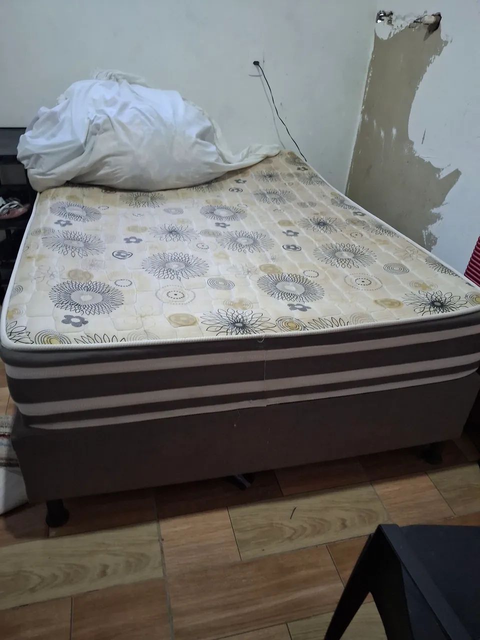 Uma cama de casal
