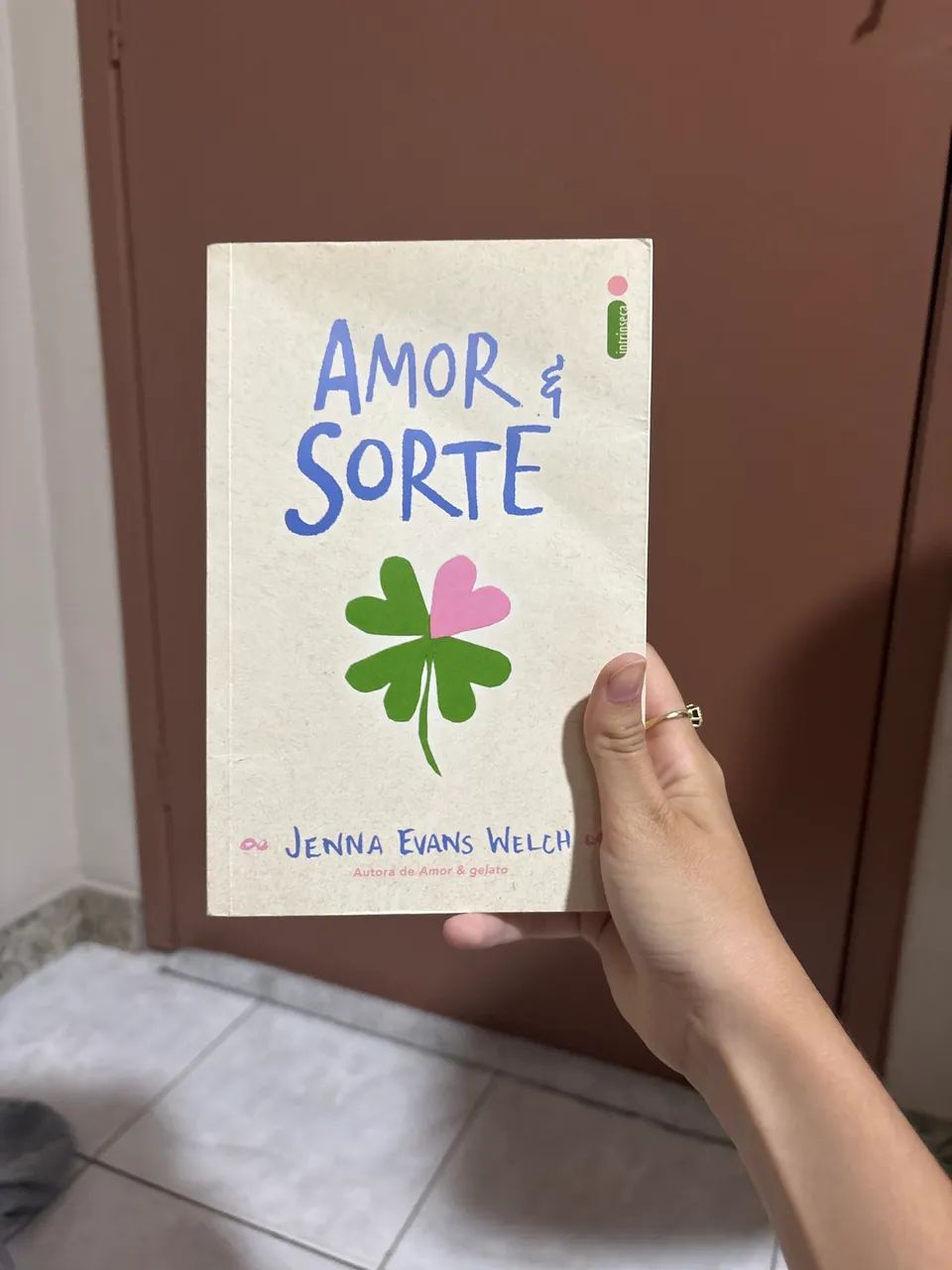 Trilogia de Jenna Evans Welch (Amor e Gelato, Amor e Azeitonas e Amor e Sorte) - Foto 3