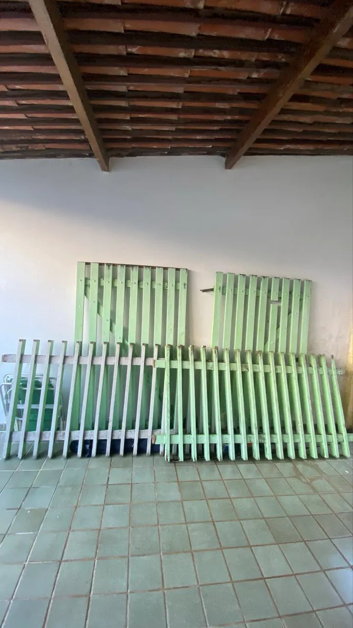Portão de madeira