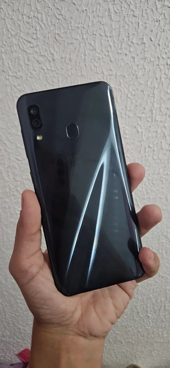 Celular Samsung A30 - Foto 2