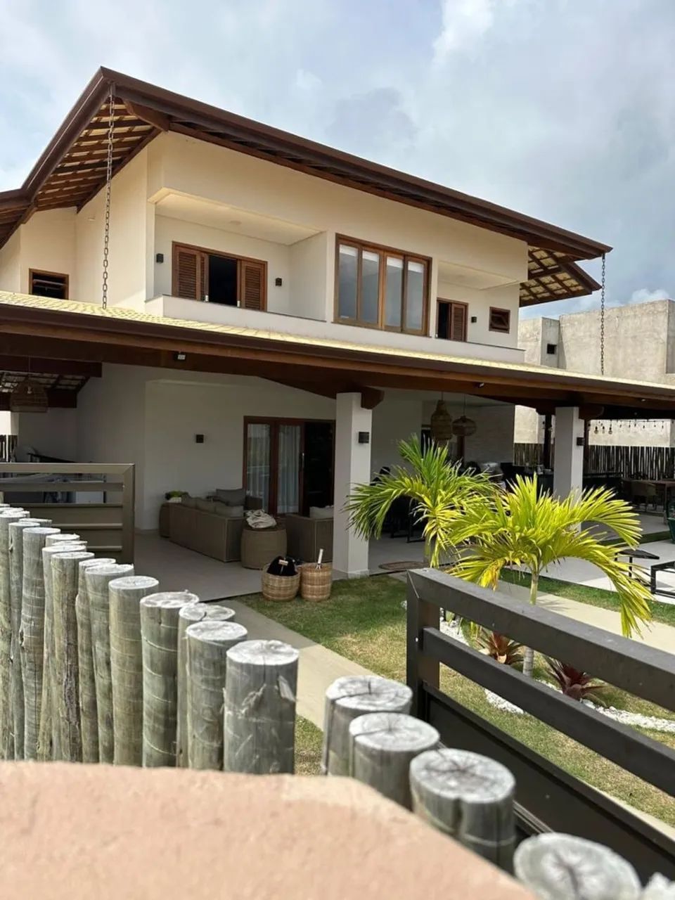 Casa Alto Padrão em Olivença Ilhéus com Piscina