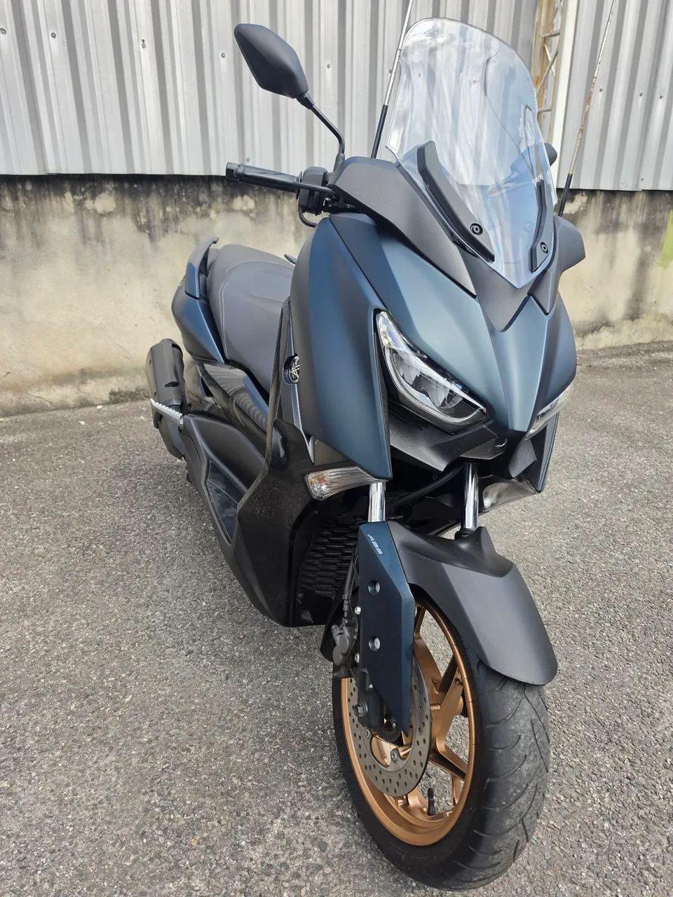 Xmax 250 