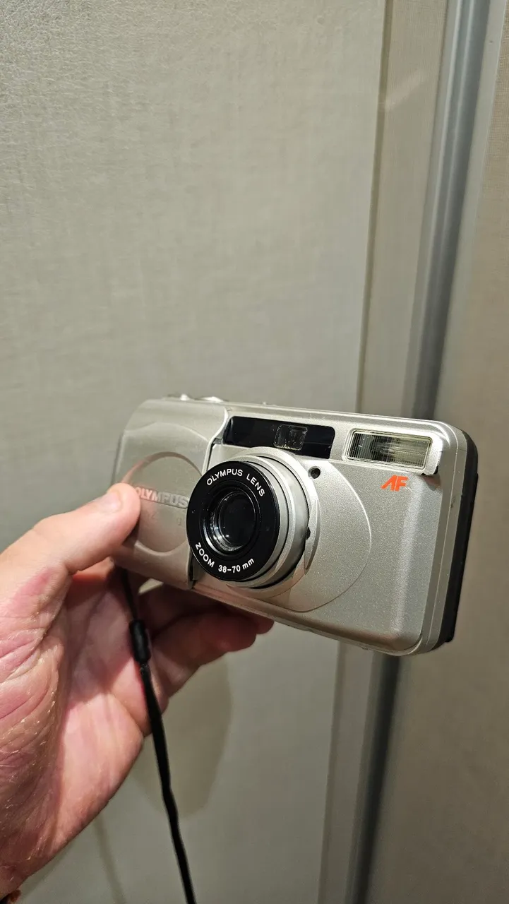 Olympus Stylus ZOOM 115 DLX - Impecável - Câmeras e Filmadoras