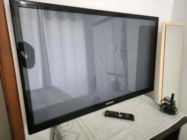 ***TV Plasma 43" Samsung HDMI PL43E400U1G***