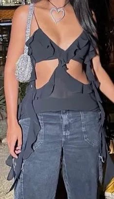 Blusa com babados preta