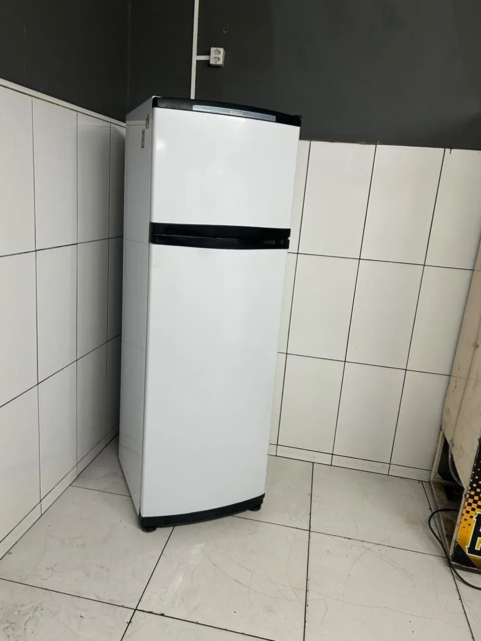 vendo geladeira 