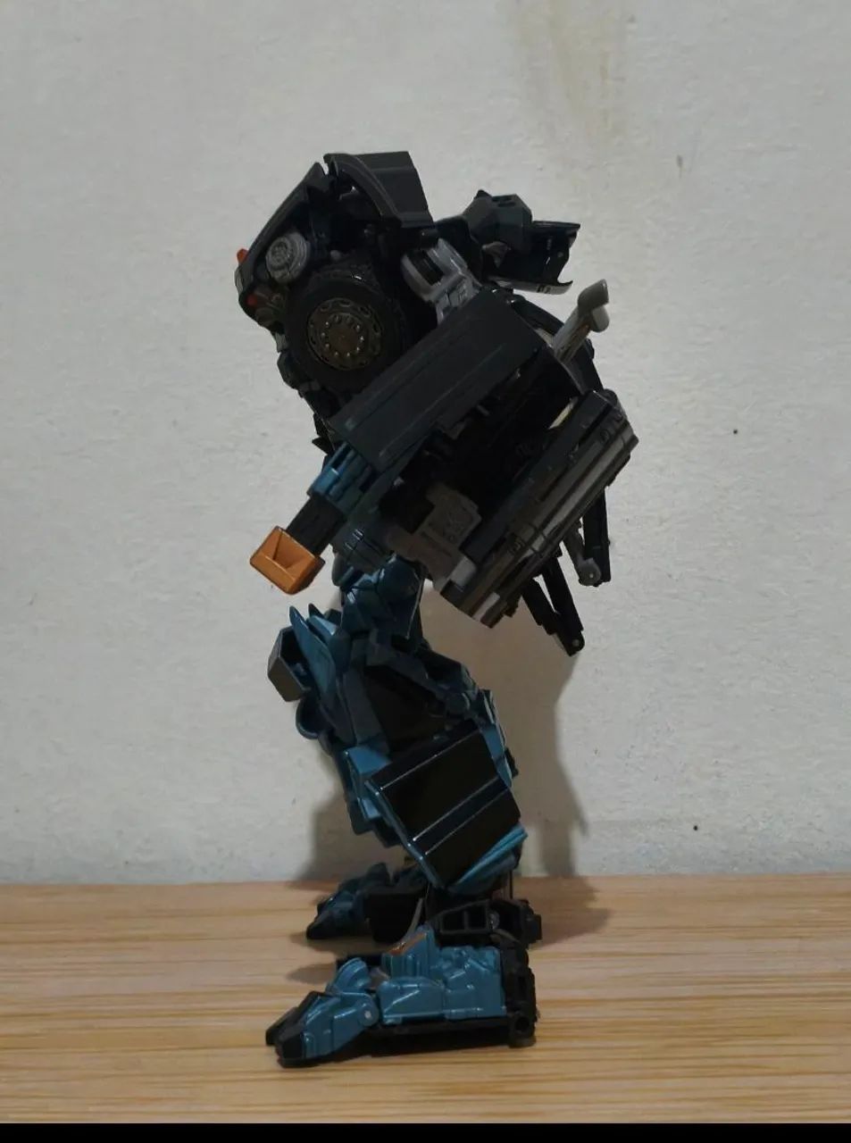 Transformers DOTM Leader Class Ironhide 2011 - Mechtech - Completo c/ Eletrônicos - Foto 4