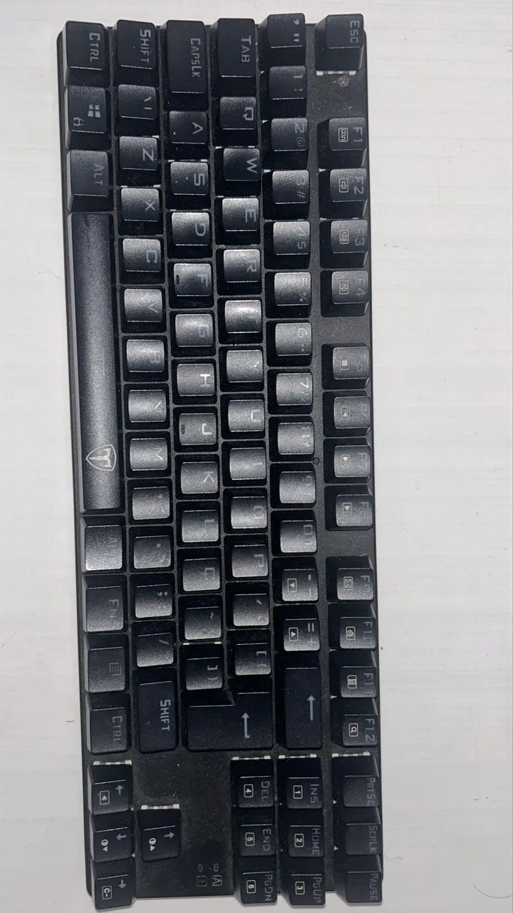 Teclado Gamer Mecânico RGB