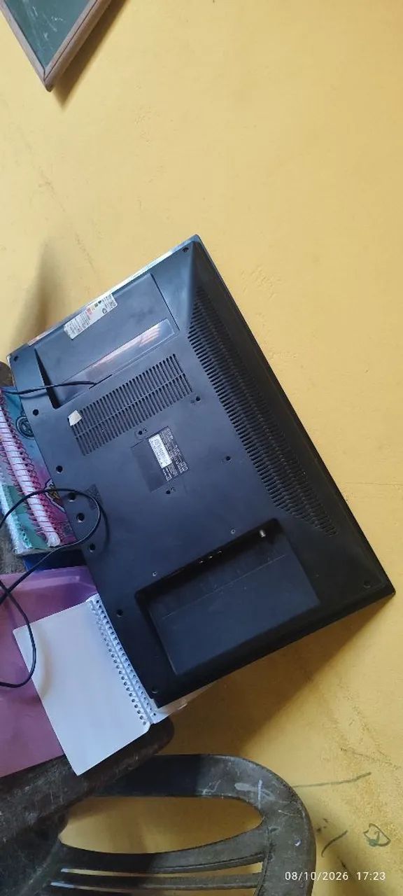 Vendo TV CCE de LED 24 polegadas  - Foto 2