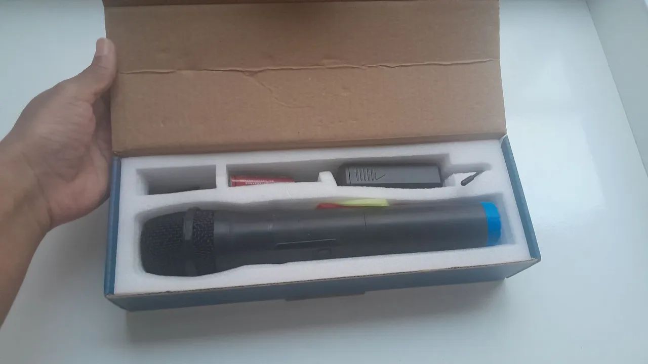 Microfone sem fio em perfeito funcionamento  - Foto 2