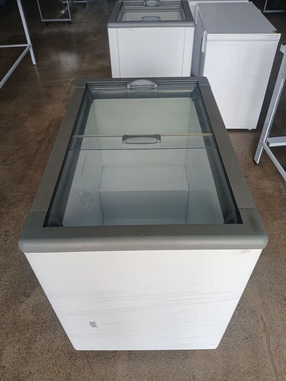 Freezer Horizontal portas de Vidro 311 Litros Fricon - Foto 4