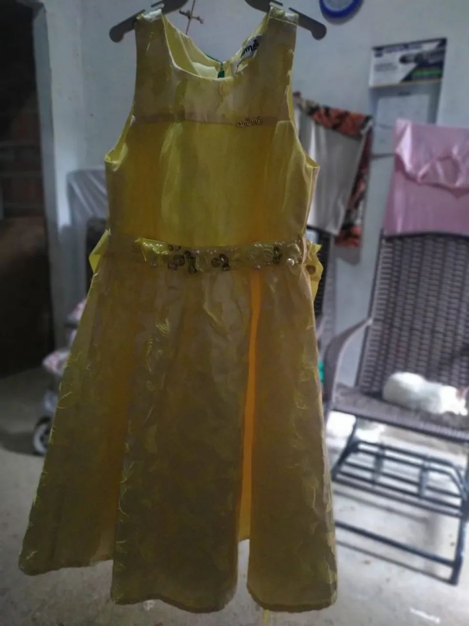 Vestido infantil animê ótimo estado 