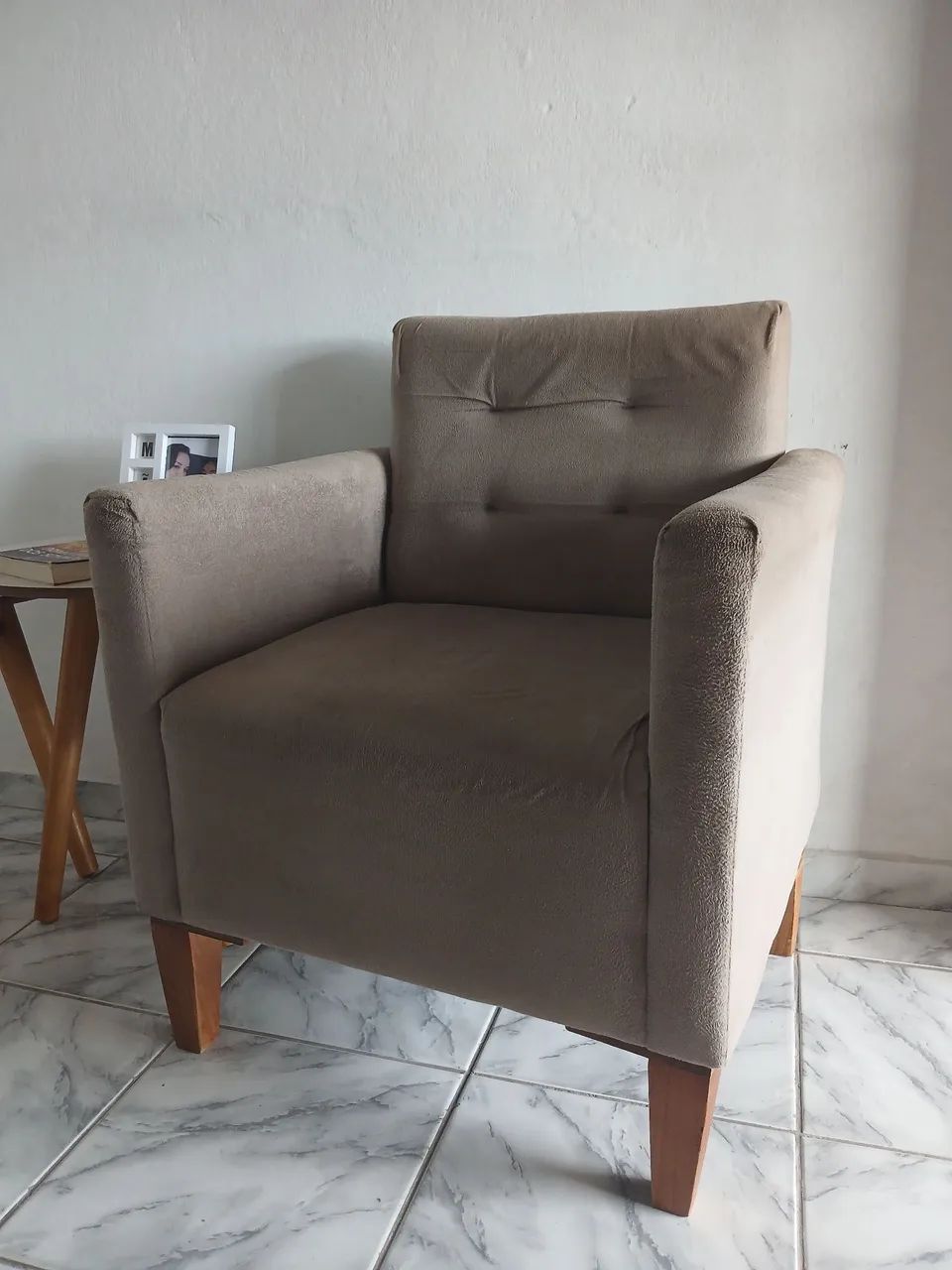 Poltrona em tecido - Foto 2