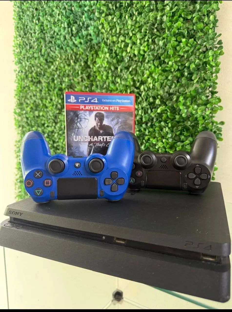 PS4 slim+2 controles 