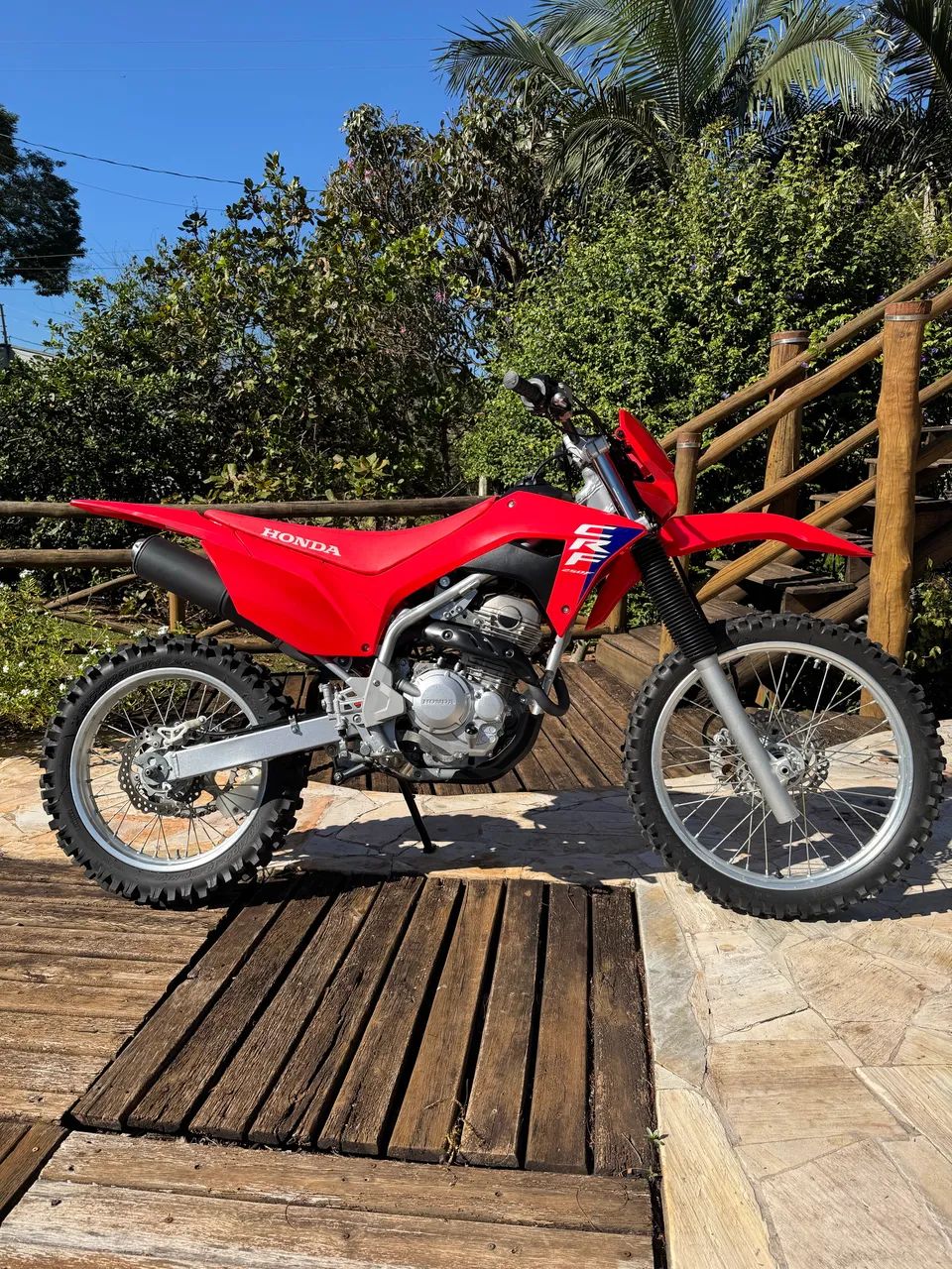 Crf 250f 2025. ? Estado de zero quilômetros 