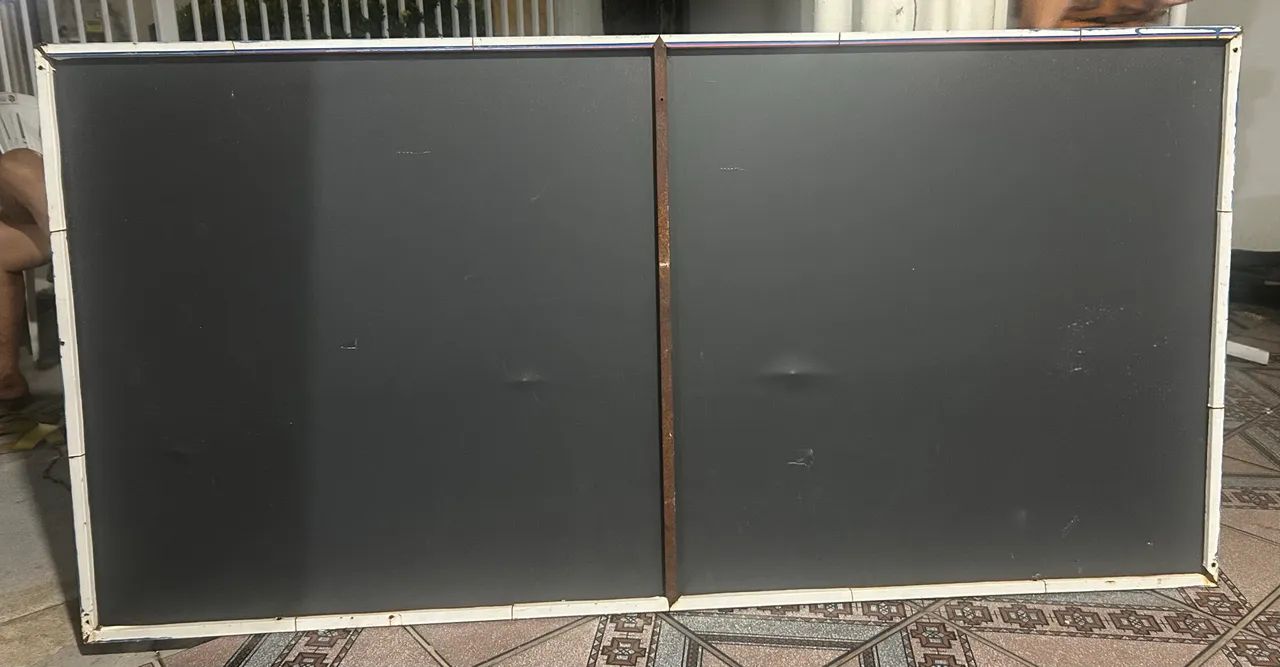 Vendo placa com lona 2x1m