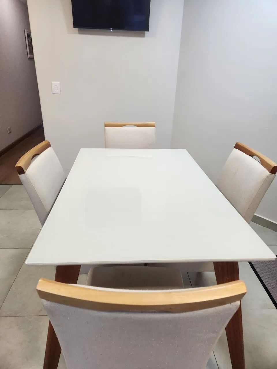 Mesa com 4 cadeiras - Foto 4
