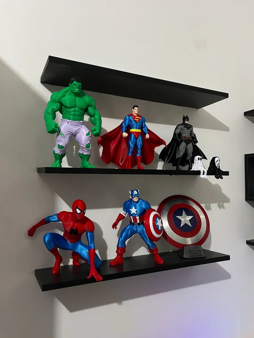 BONECOS DECORATIVOS MARVEL/DC 