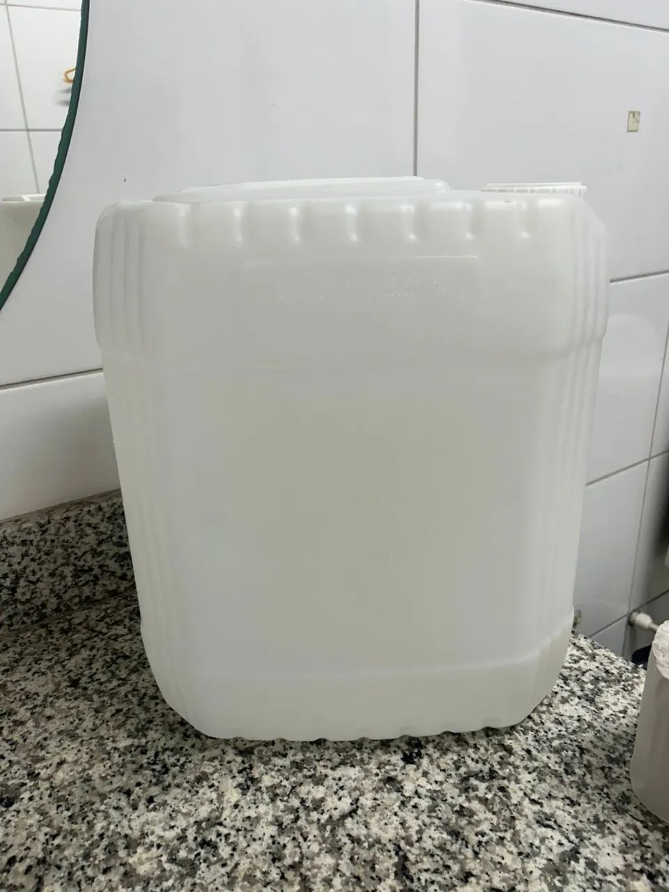 Bombona retangular de 20 litros - Foto 2