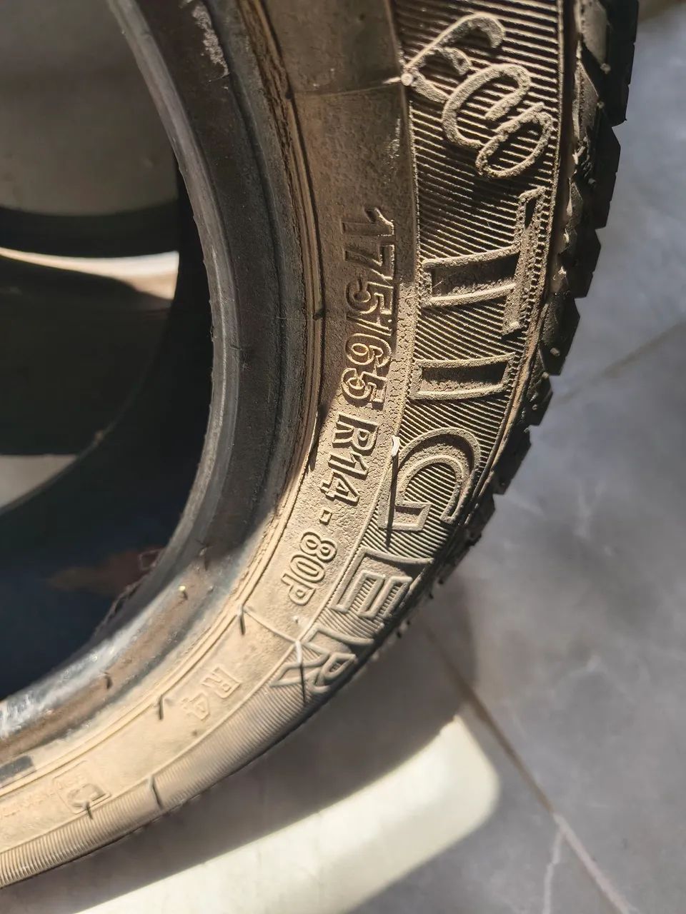 2 pneus 175/65 r14 seminovos