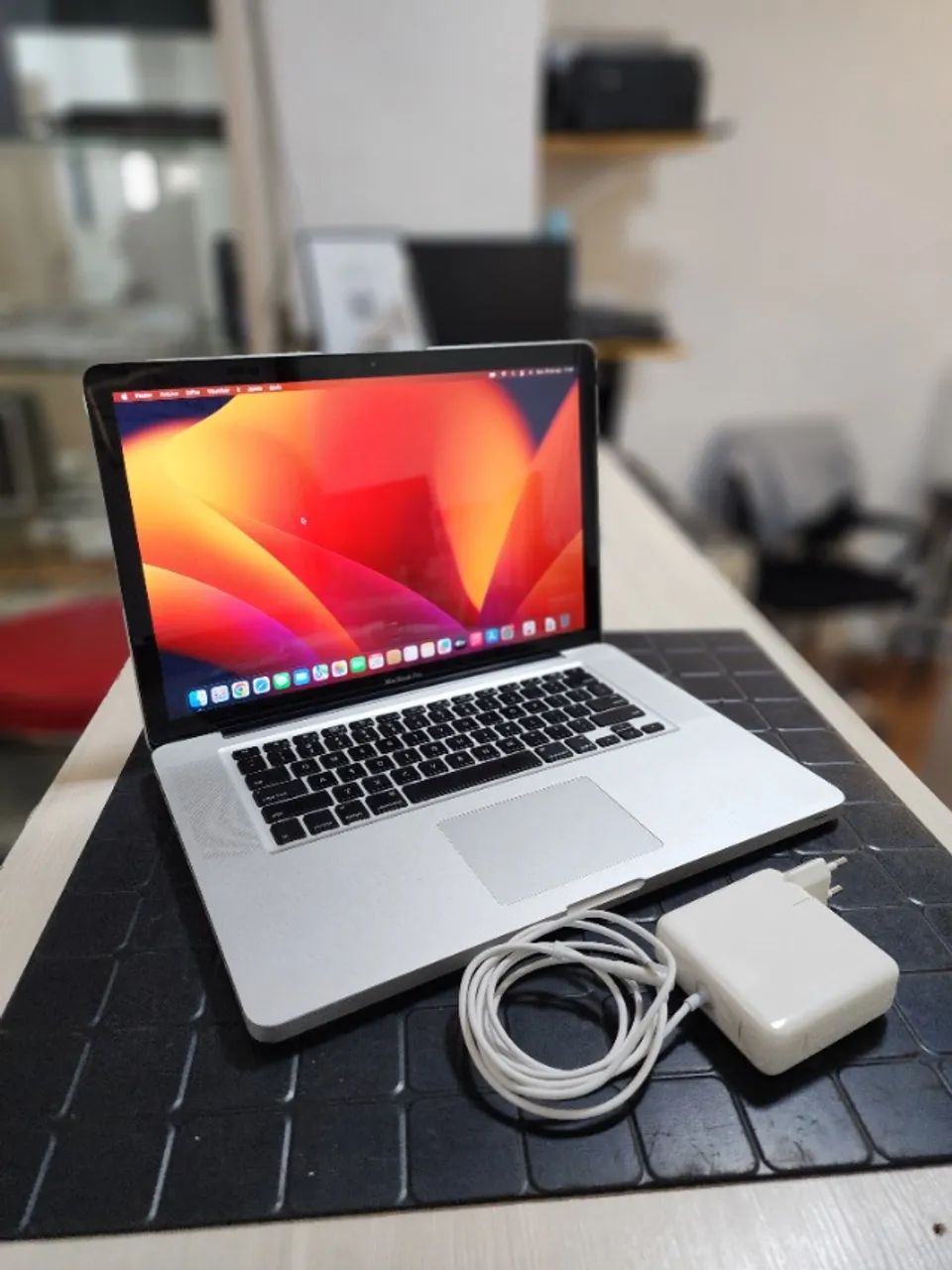 Macbook Pro Intel Core i7 8GB 256GB SSD  - Foto 4