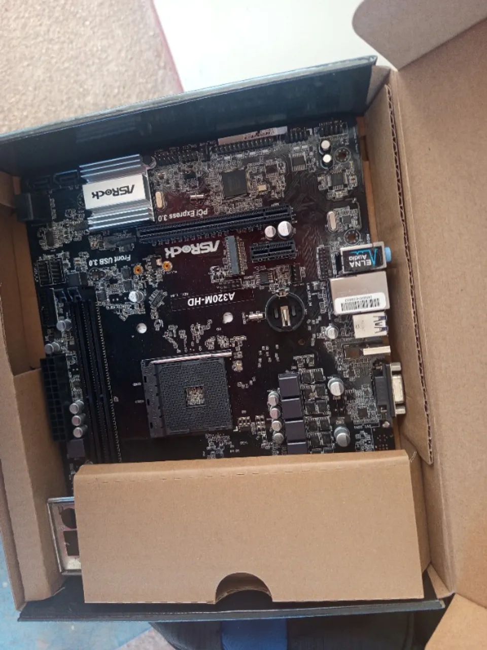 Placa Mãe  - Foto 2