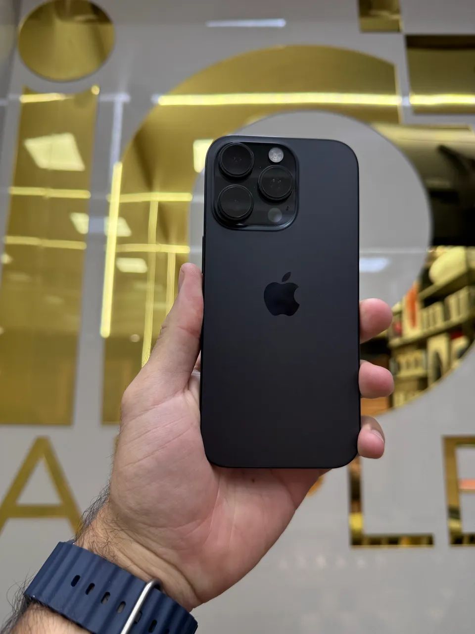 IPHONE 16 PRO 128GB BLACK SEMI NOVO MEGA PROMO - Foto 2