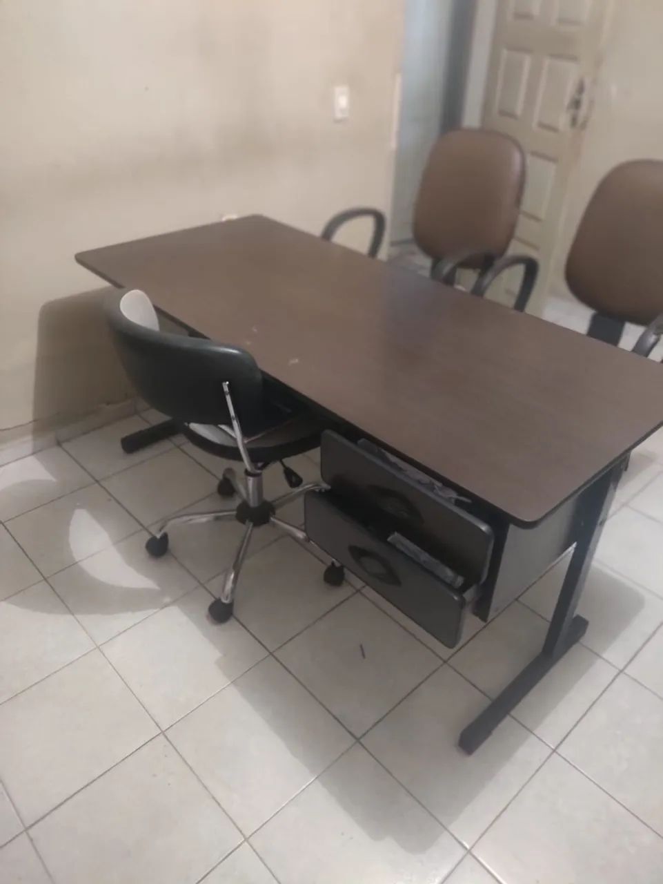 Birô de escritório com 2 gavetas 