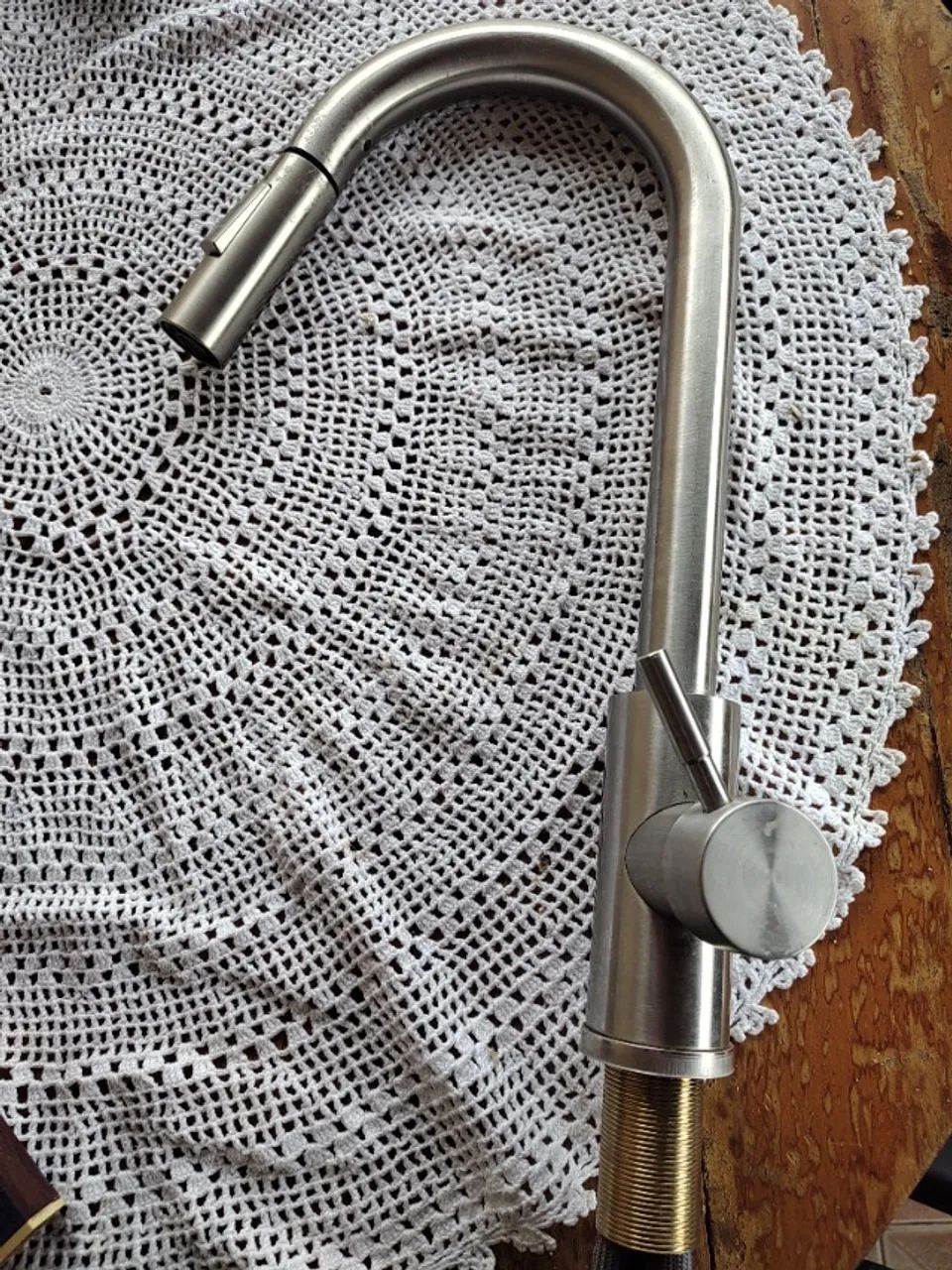 Torneira Cozinha  Gourmet  cor prata escovado 