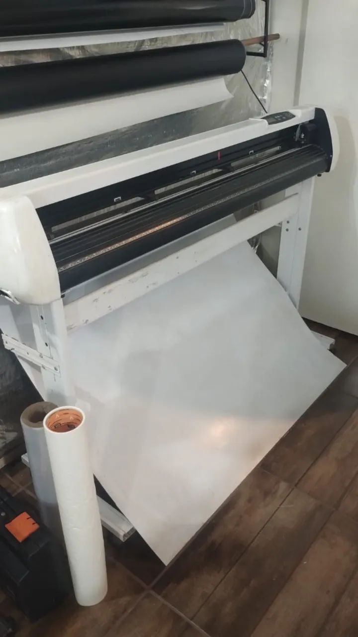 Plotter de recorte de 122 cm de boca