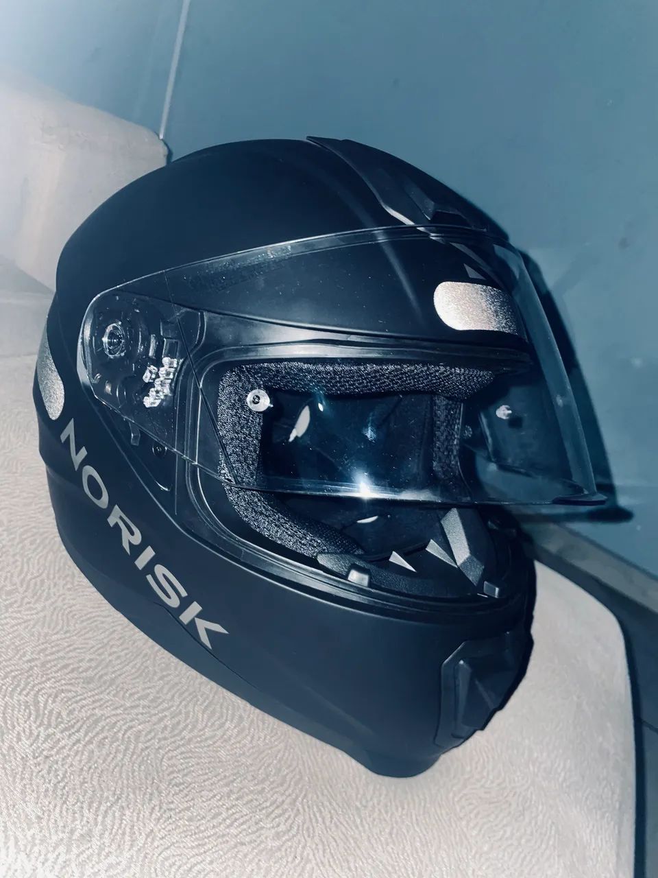 Capacete norisk 56