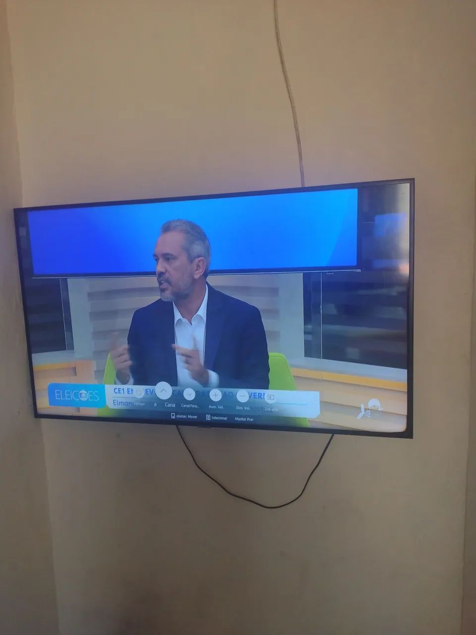 Vendo tv Samsung 55 polegadas com controle sem marcas de uso e em perfeito estado por 800 - Foto 2