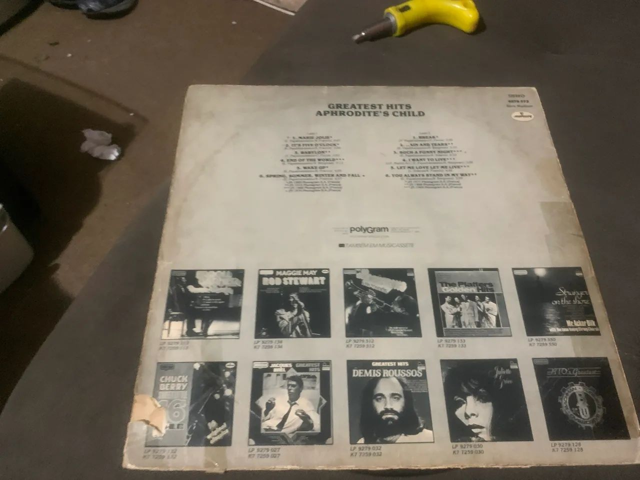 LP) do álbum "Greatest Hits" da banda Aphrodite's Child.  - Foto 2