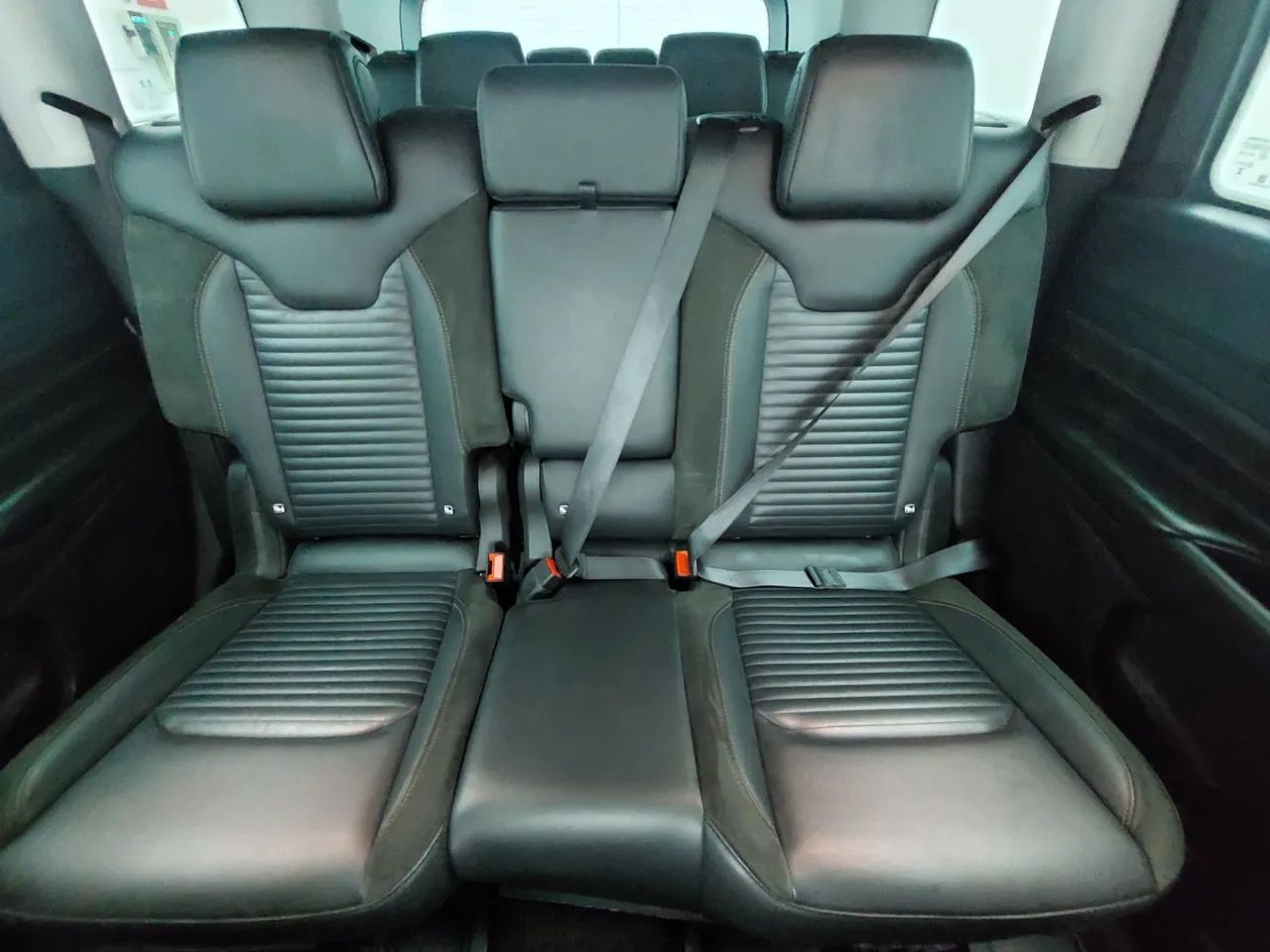 Jeep Commander Limited T270 1.3 TB Flex Aut., foto 18 de 18