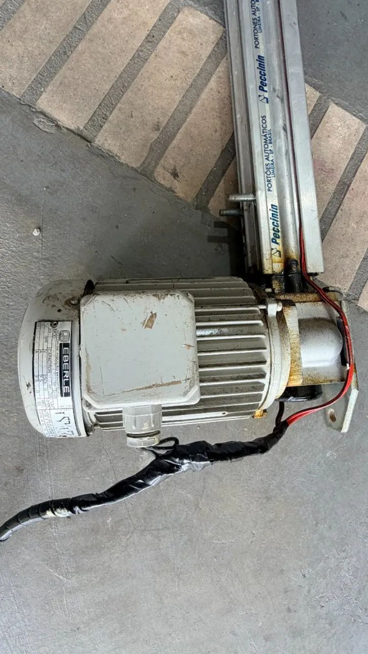 Motor de garagem Peccinin com rosca sem-fim