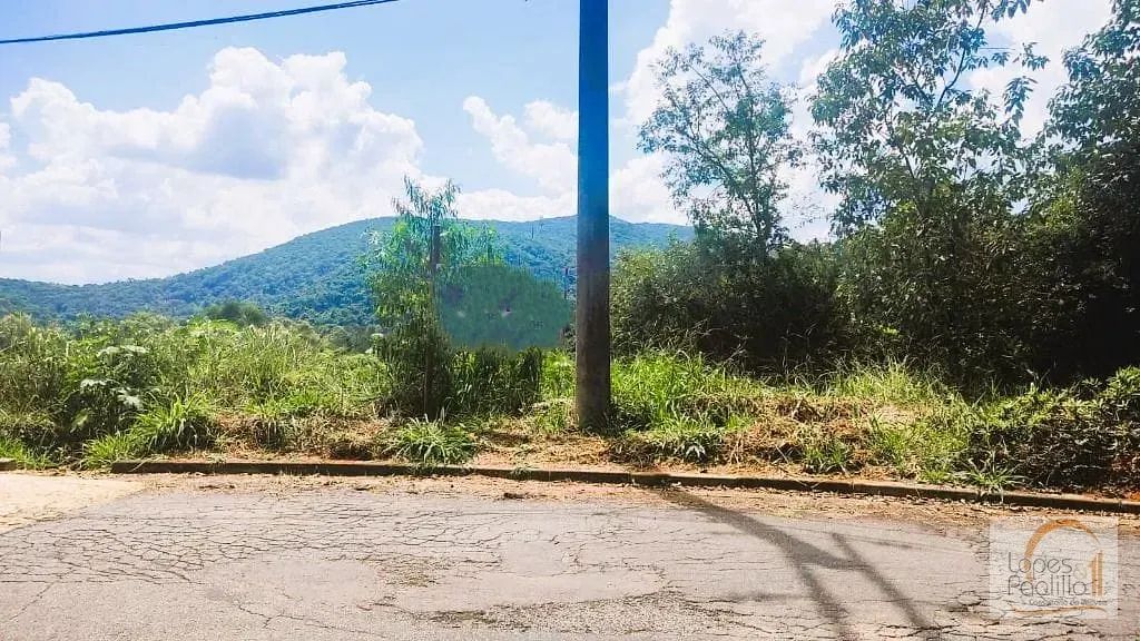 Excelente terreno à venda em condomínio!