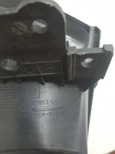 Moldura Farol Auxiliar Onix/prisma Joy 2017/2019 Orig 21665 Preto Ambos Os Lados - Foto 3