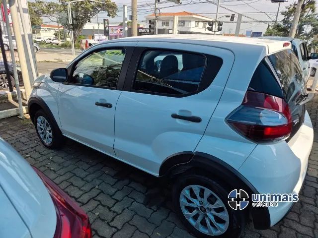 Fiat Mobi Like 1.0 Fire Flex 5P. 2022