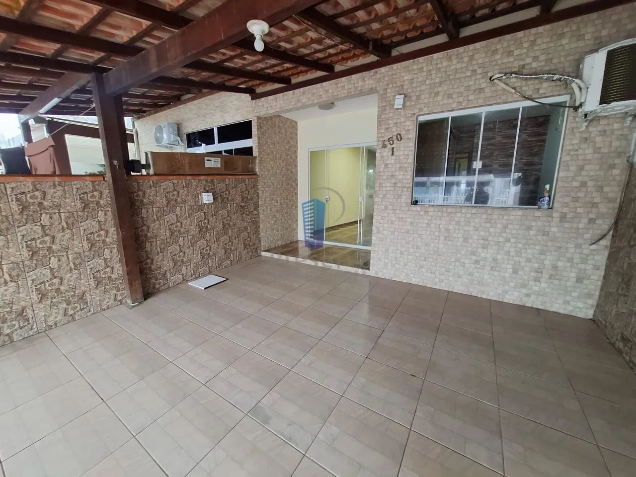 CASA GEMINADA PARA LOCAÇÃO!